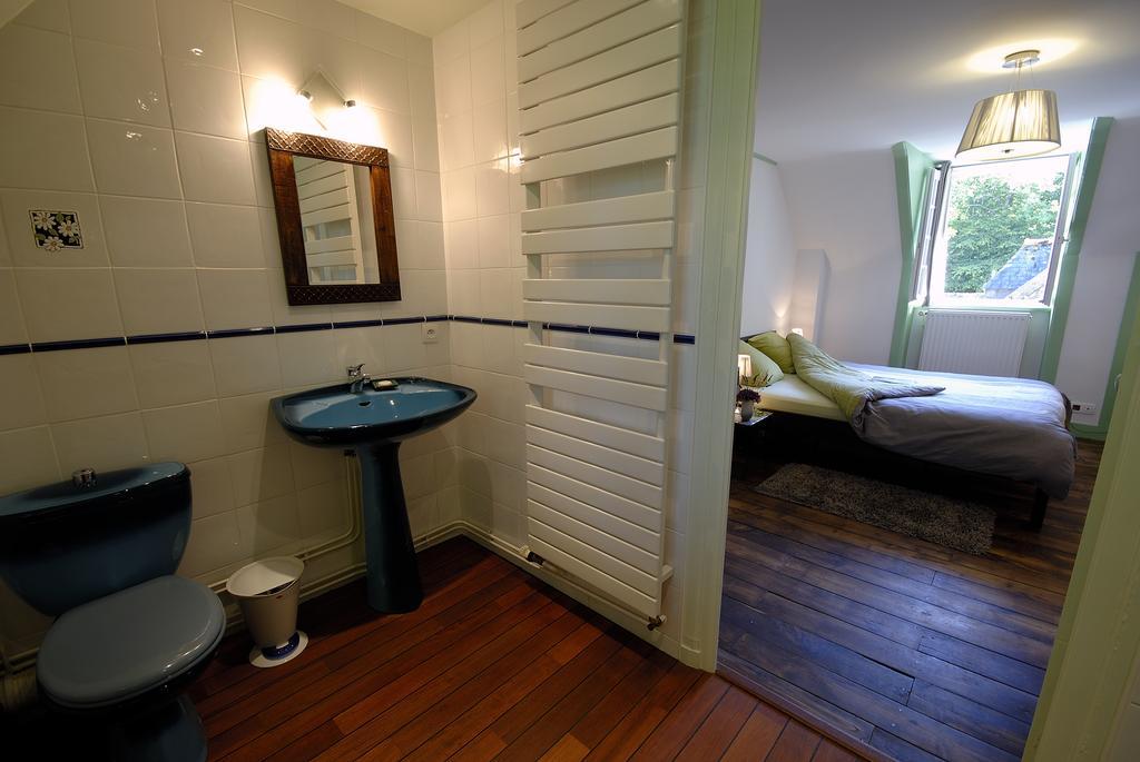 La Grande Sauvagere Bed and Breakfast Saint-Pierre-de-Plesguen Habitación foto